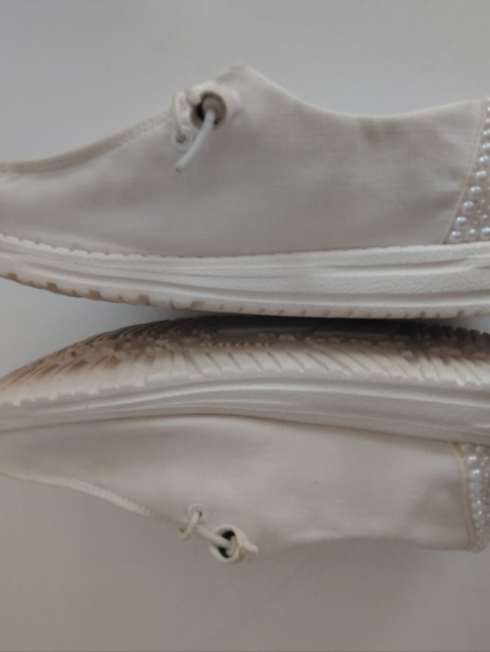 Hey Dude Wendy Pearl Chambray White Slip On Shoes Women's Sz 9 Beaded Casual - Picture 10 of 13